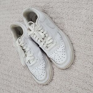 NIKE AIRFORCE SIZE 7